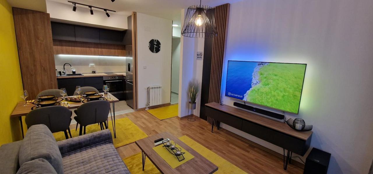 Exclusive & Modern Apartment سكوبجي المظهر الخارجي الصورة