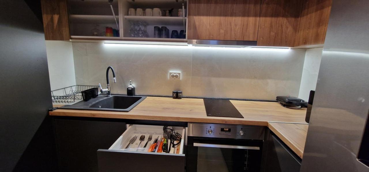 Exclusive & Modern Apartment سكوبجي المظهر الخارجي الصورة